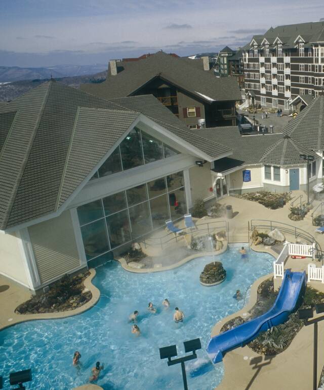 Snowshoe Split Rocks Pool